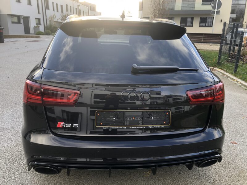 AUDI RS6 AVANT 4.0 TFSI QUATTRO V8 Bi-Turbo 560 PS