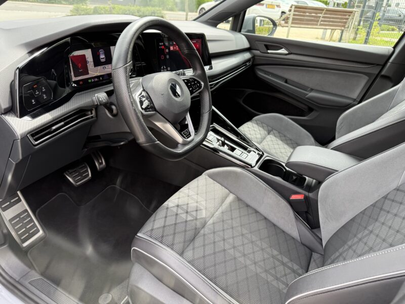 VW-GOLF VIII R-LINE 1.5 eTSI MILD HYBRID DSG7 150 PS